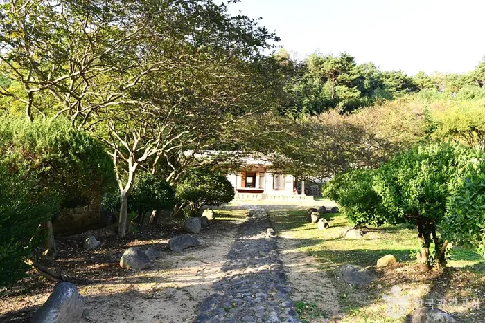 나대용생가및묘소 · 관광지