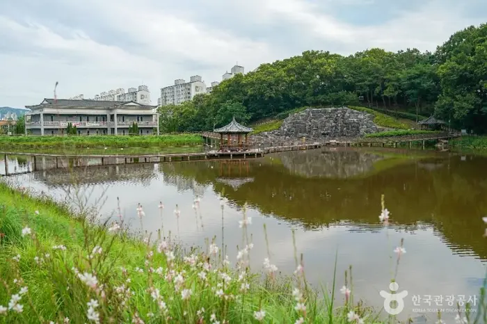 운암지 수변공원 · 관광지