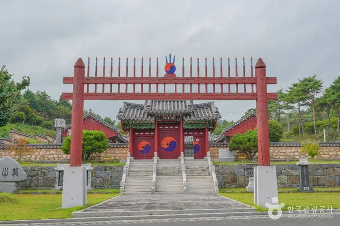 용산서원(보성) · 관광지