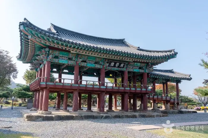 제천 청풍 한벽루 · 관광지