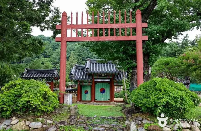 덕천서원(산청) · 관광지