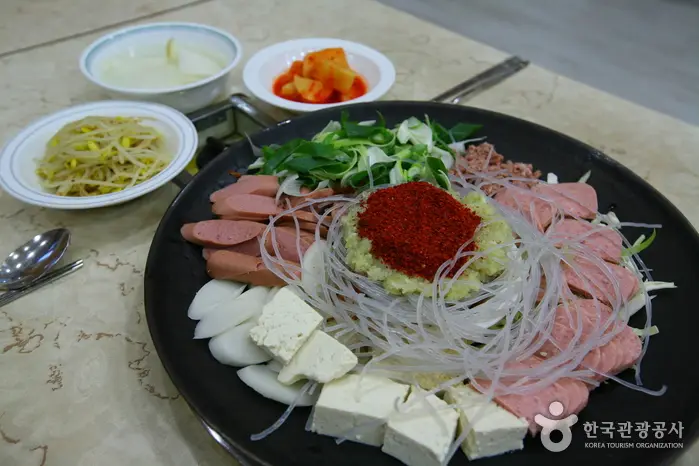두꺼비집 · 음식점