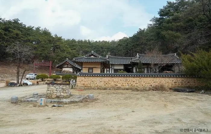 원주변씨 간재종택 및 간재정 · 관광지