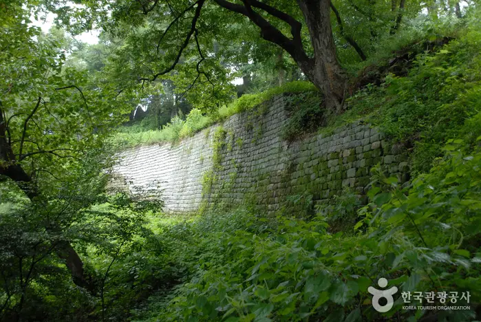 논산 노성산성 · 관광지