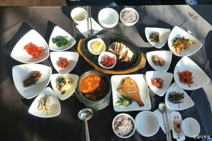 감나무 · 음식점
