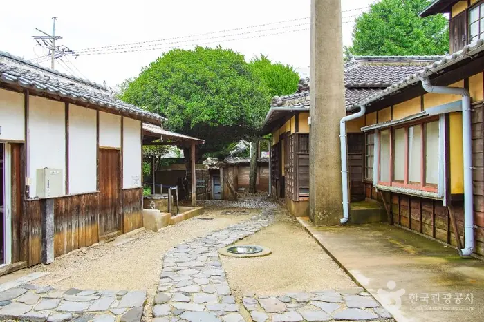군산 영화의 거리 · 관광지