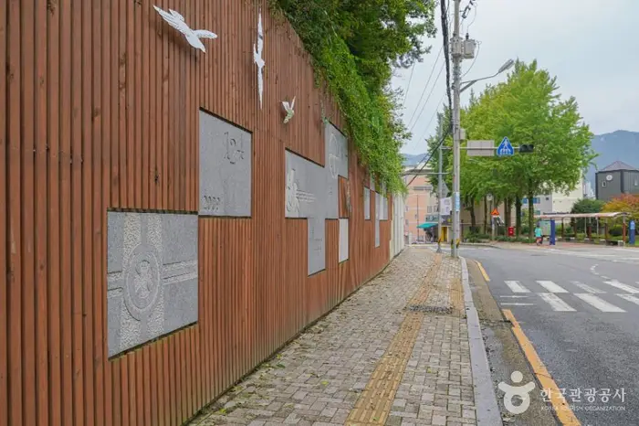 가톨릭 특성화 거리 · 관광지