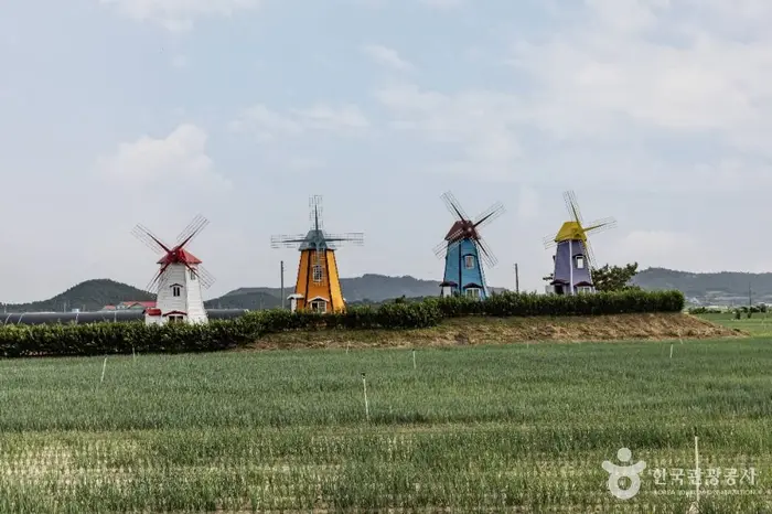 임자도 · 관광지
