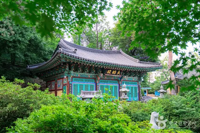 적조사(서울) · 관광지