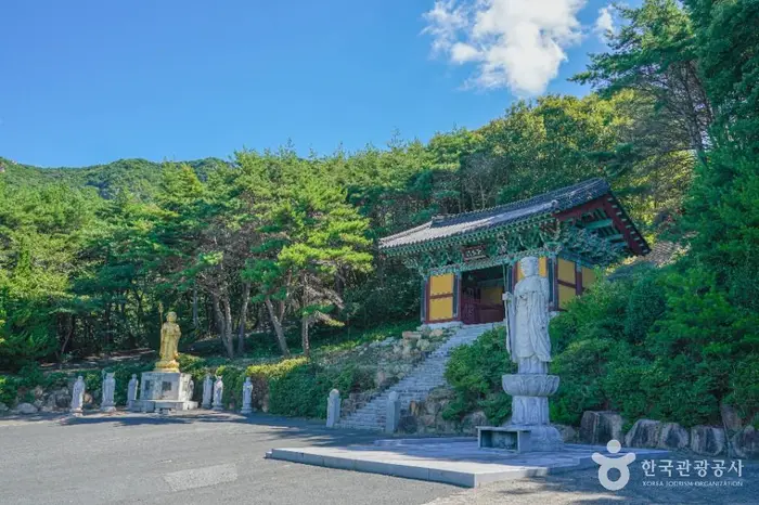 동림사(김해) · 관광지