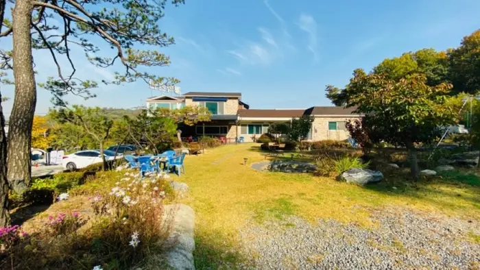 흑염소명가 약초산 · 음식점