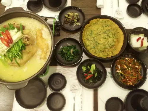운악산의뜰 · 음식점