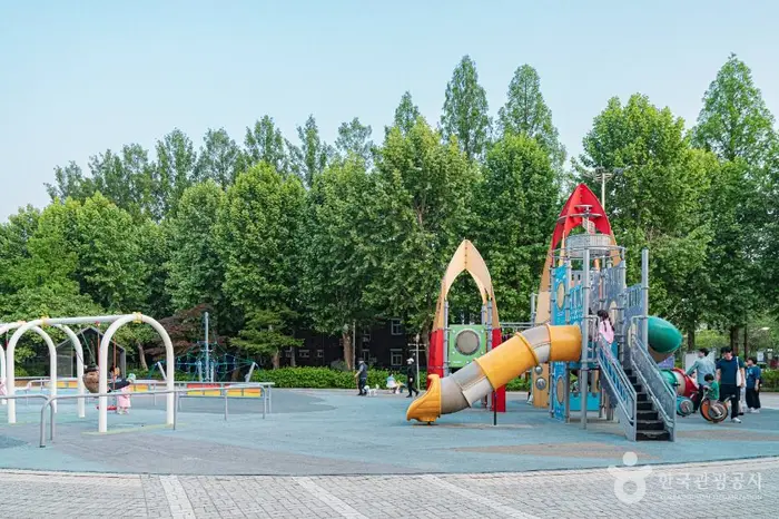 보라매공원 · 관광지