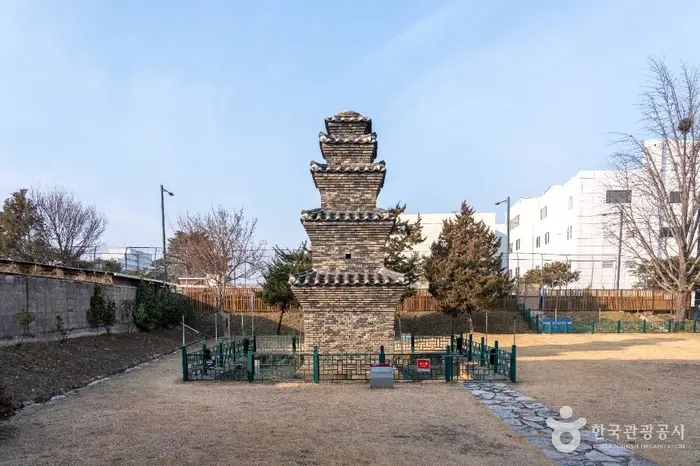 안동 운흥동 당간지주와 오층전탑 · 관광지