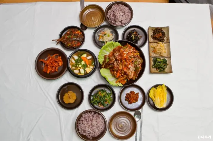 다우리 · 음식점
