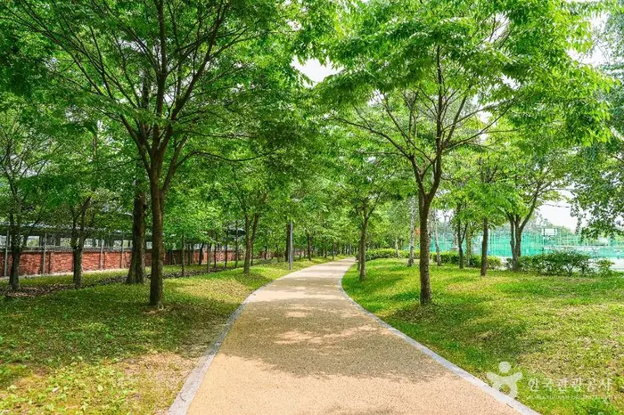 서호꽃뫼공원 · 관광지