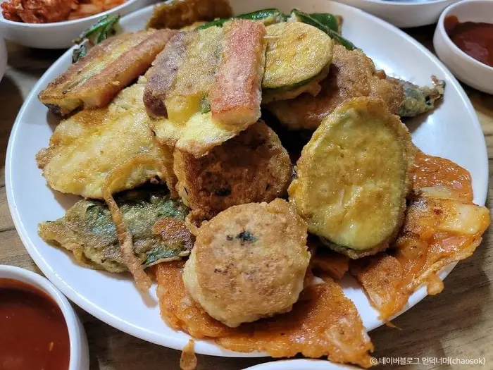 늘푸른식당 · 음식점