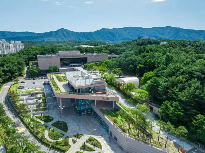 국립춘천박물관 · 문화시설