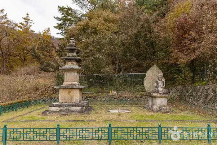 용운사지 삼층석탑 · 관광지