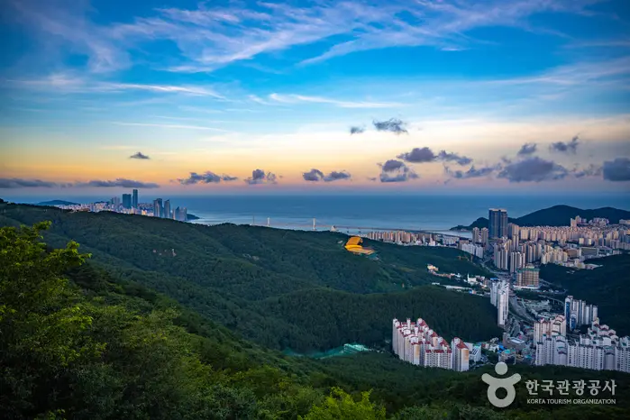 황령산 · 관광지