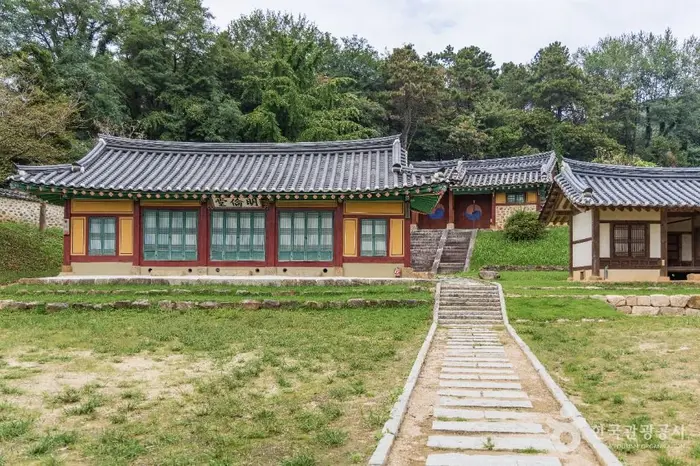 양지향교 · 관광지