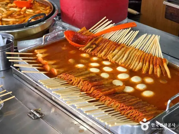 제천빨간오뎅 · 음식점