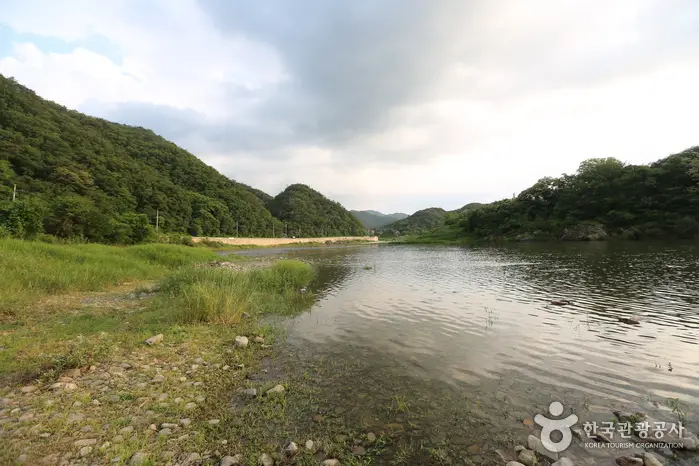 남노일 강변 · 관광지