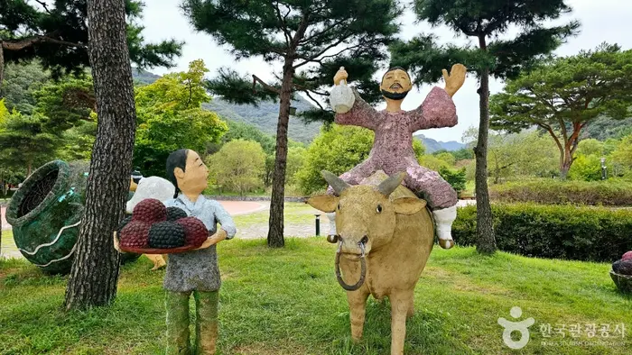 선운산 생태숲 · 관광지