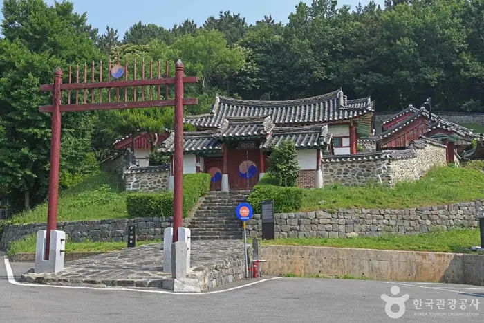 서천향교 · 관광지