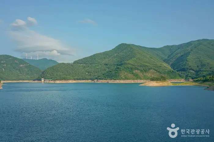 밀양호 · 관광지