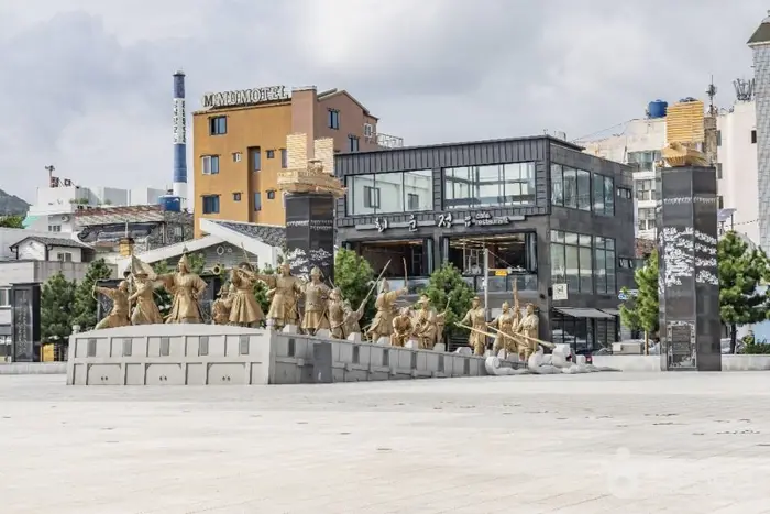 한산대첩광장 · 관광지