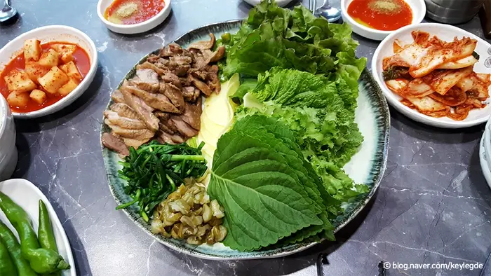 감나무집 계룡점 · 음식점