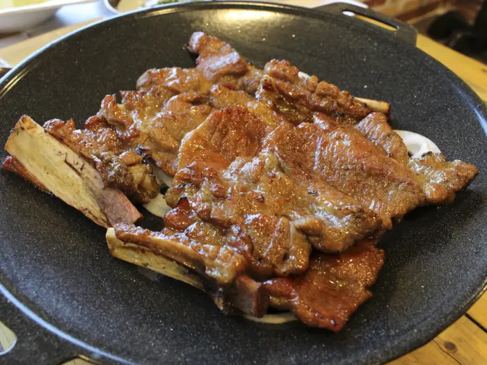 열두화덕 · 음식점