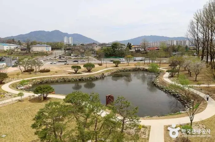 충주탄금공원 · 관광지