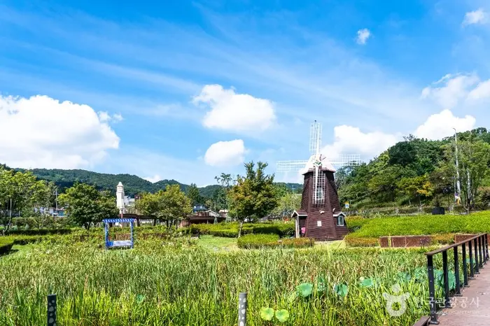 대청호자연수변공원 · 관광지