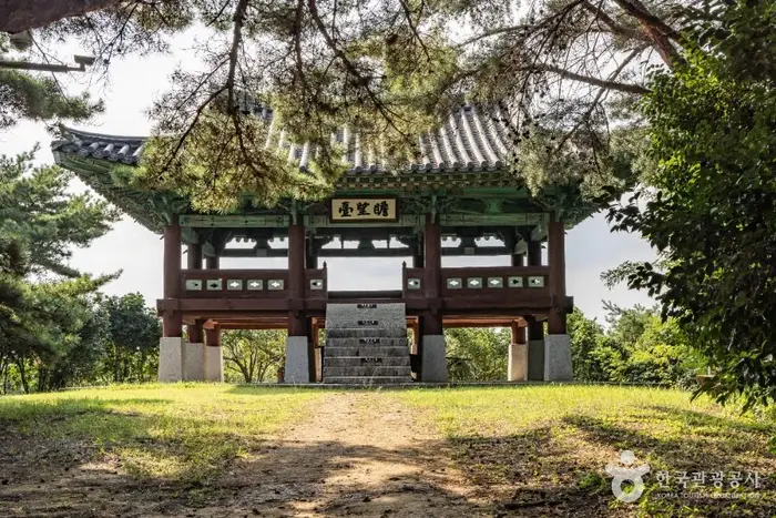 남해 관음포 이충무공 유적 · 관광지