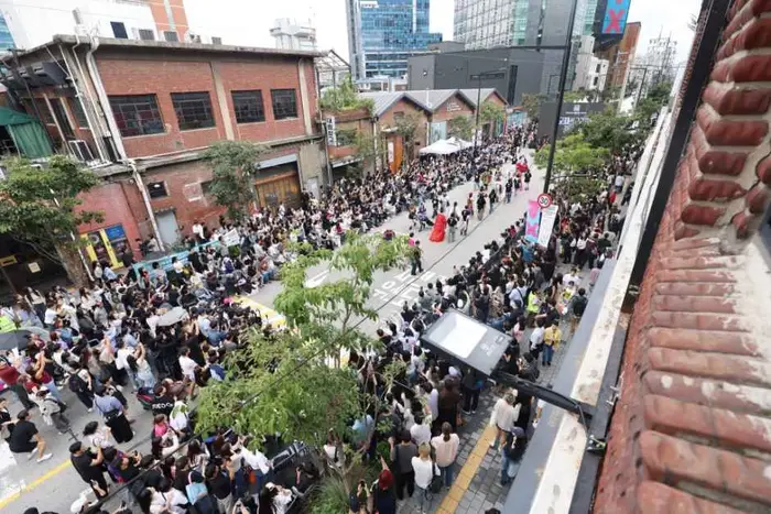 2026 크리에이티브X성수 포스터 사진 3
