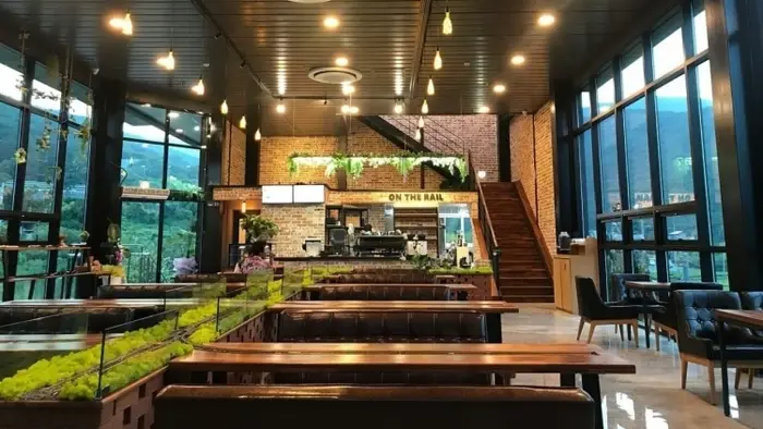 온더레일 · 음식점
