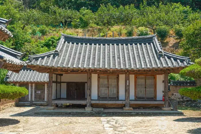 남계서원(밀양) · 관광지
