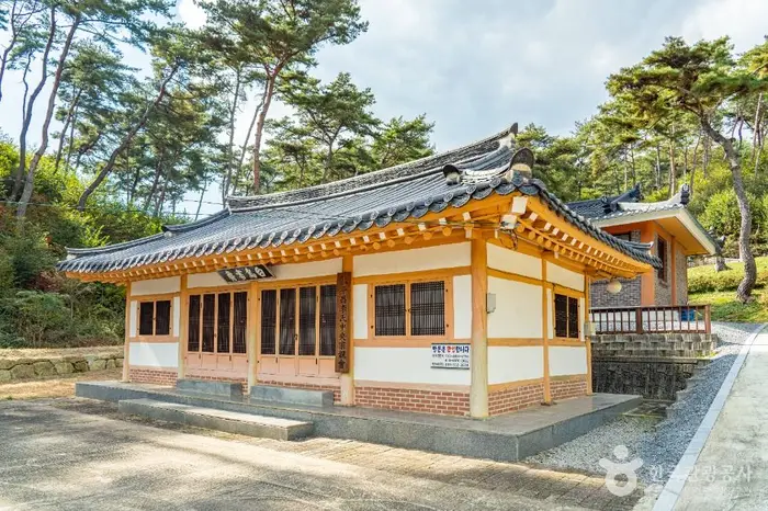 유동리 오층석탑 · 관광지