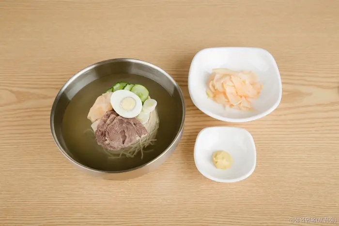 정인면옥 · 음식점