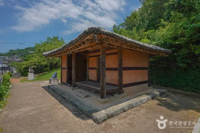 박시춘옛집 · 관광지