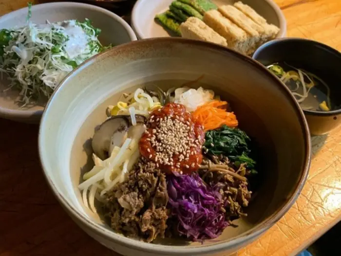 이뭐꼬 · 음식점