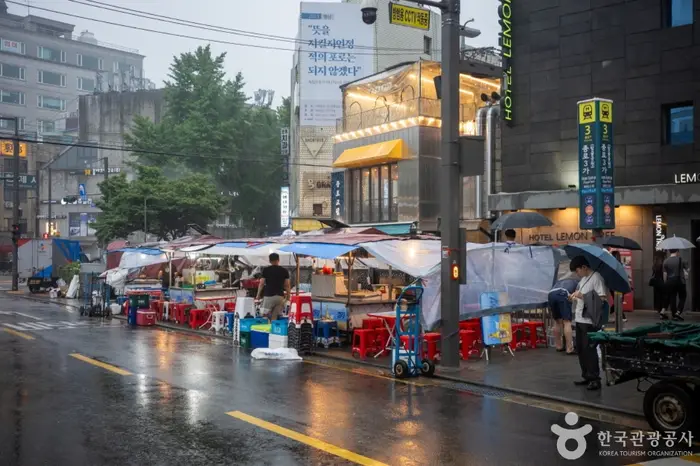 낙원동 포장마차거리 · 관광지