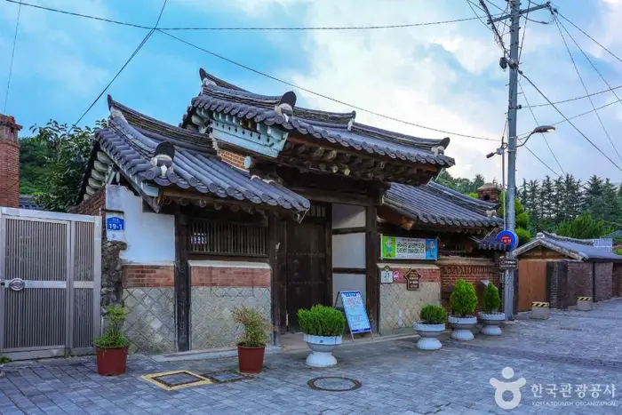 이장우가옥 · 관광지