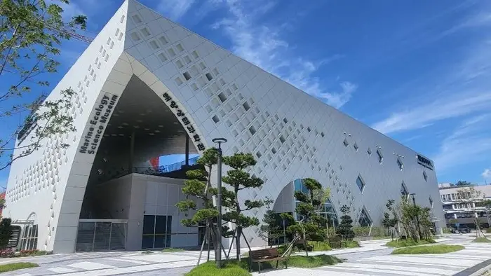 시흥 해양생태과학관 · 문화시설