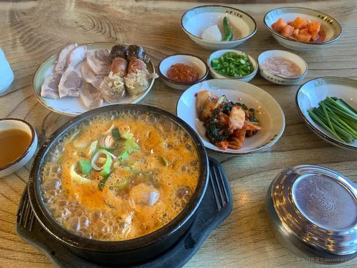 본가참순대본점 · 음식점