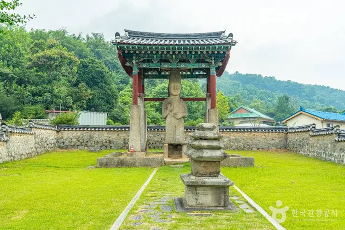 매산리석불입상 · 관광지