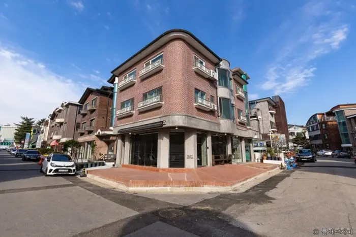블러프커피 · 음식점