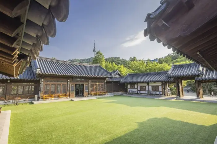 서울남산국악당 · 문화시설